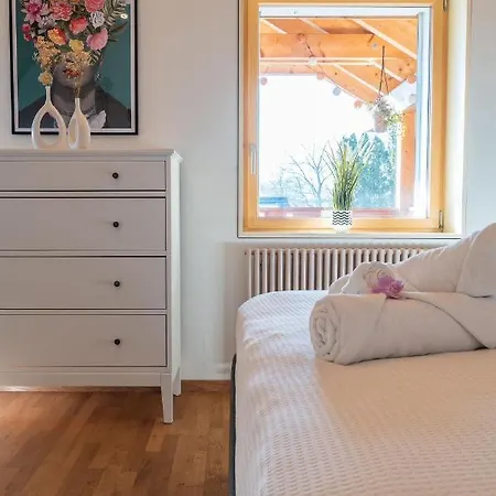 Modernes Mit Alpenblick, Balkon & Parkplatz Nahe Und Interlaken Thun
