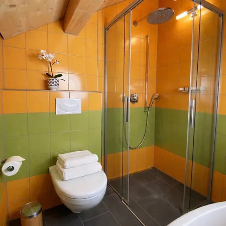Apartment Modernes Mit Alpenblick, Balkon&parkplatz Nahe Und Interlaken *