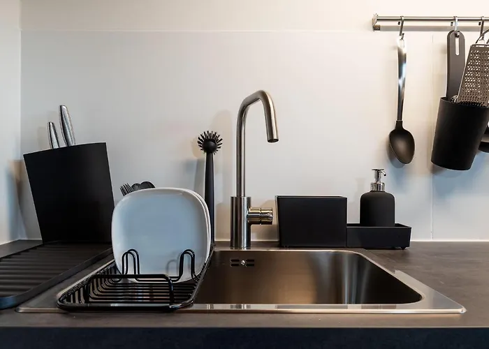 Swiss Alps View - Contactless Self Check-in דירה *