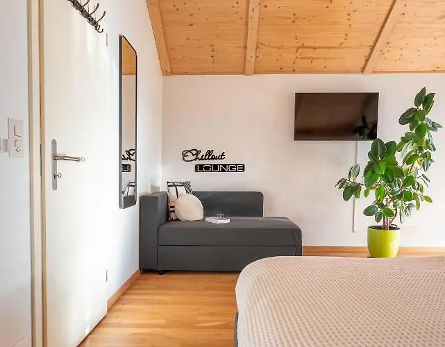 Swiss Alps View - Contactless Self Check-in דירה